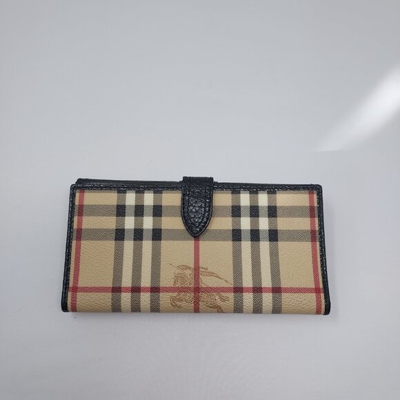 BURBERRY Haymarket Check Black Wallet - Picture 2 of 8